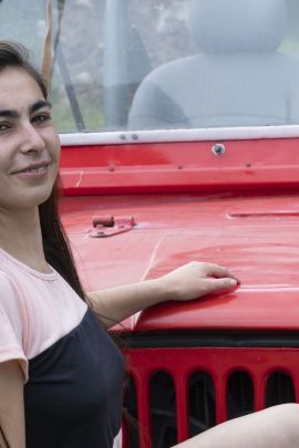 Wearehairy Paris Paris Poses Naked Outdoors By Her Red Jeep